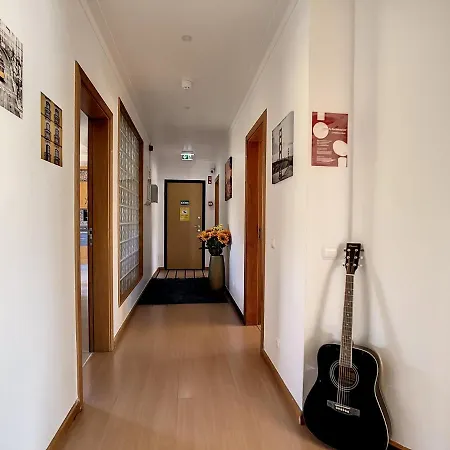 Summer Cascade Pequeno Almoco Incluido *