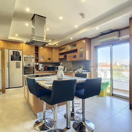 Summer Cascade Pequeno Almoco Incluido *