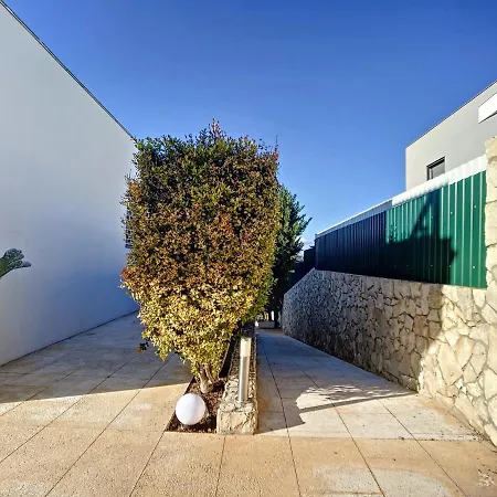 Summer Cascade Pequeno Almoco Incluido *