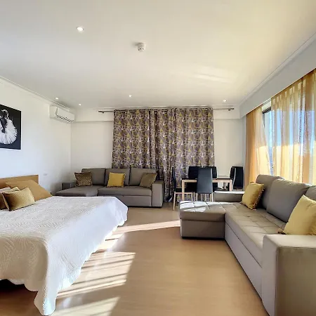 Summer Cascade Pequeno Almoco Incluido *